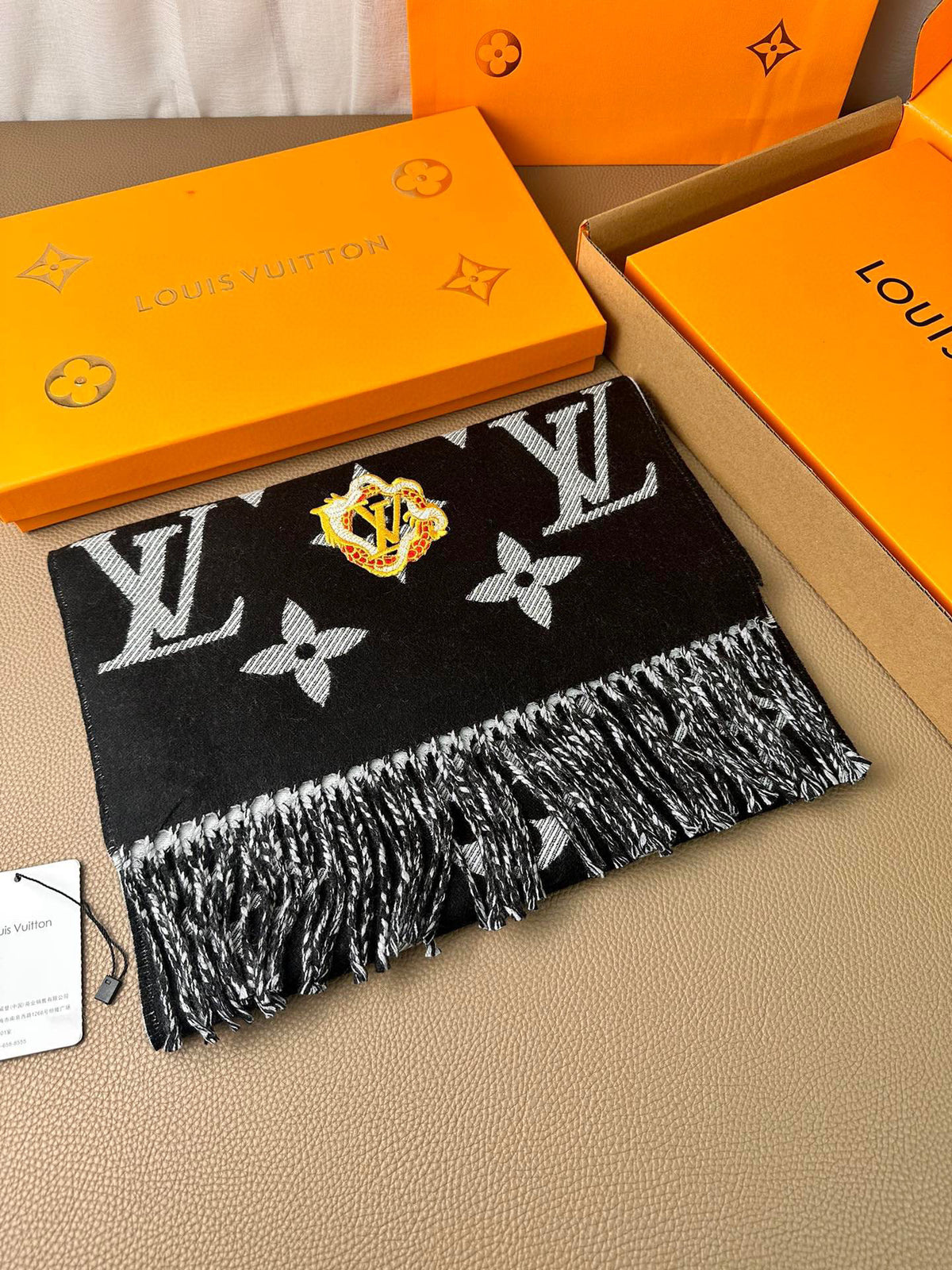 Louis Vuitton Jacquard Embroidered Scarf - 925525609 - Photo 2