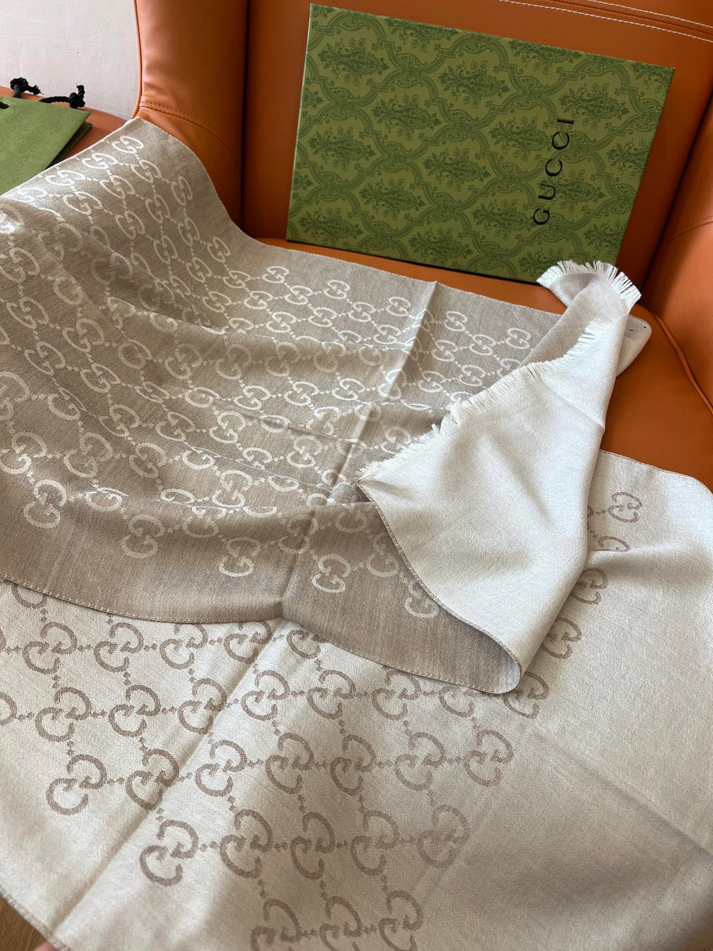 Gucci Jacquard Logo Detail Scarf - 985844482 - Photo 2
