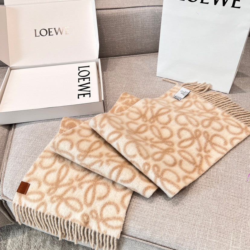 Loewe Jacquard Logo Detail Scarf - 945558372 - Photo 2
