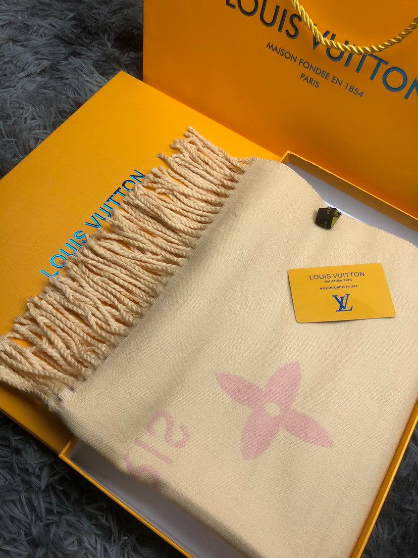 Louis Vuitton Scarf - 950468286 - Photo 2