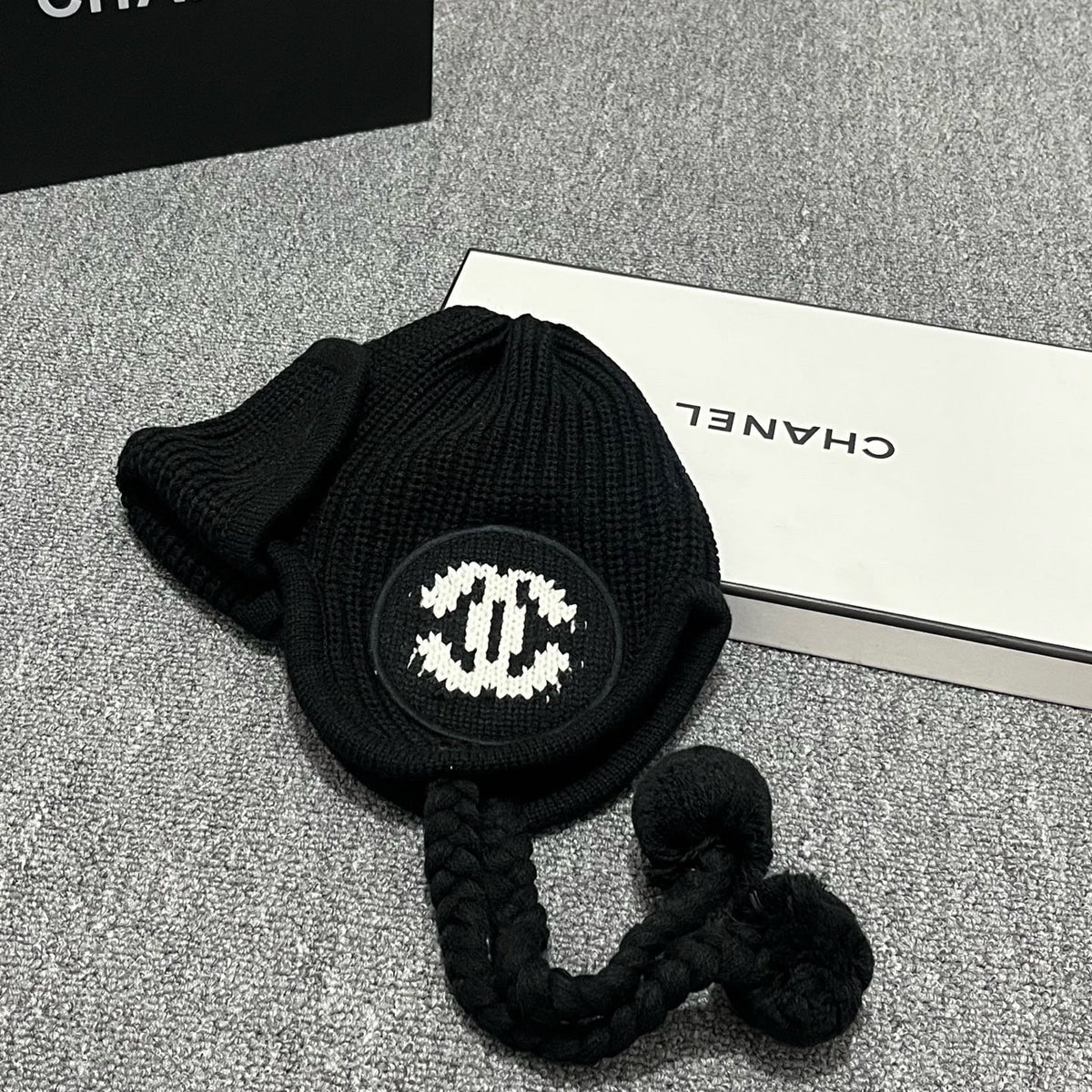 Chanel Logo Detail Knit Beanie - 1141779119 - Photo 2