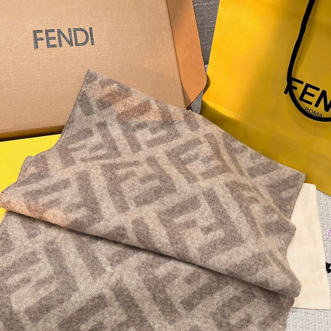 Fendi Jacquard Logo Detail Scarf - 1245379552 - Photo 2