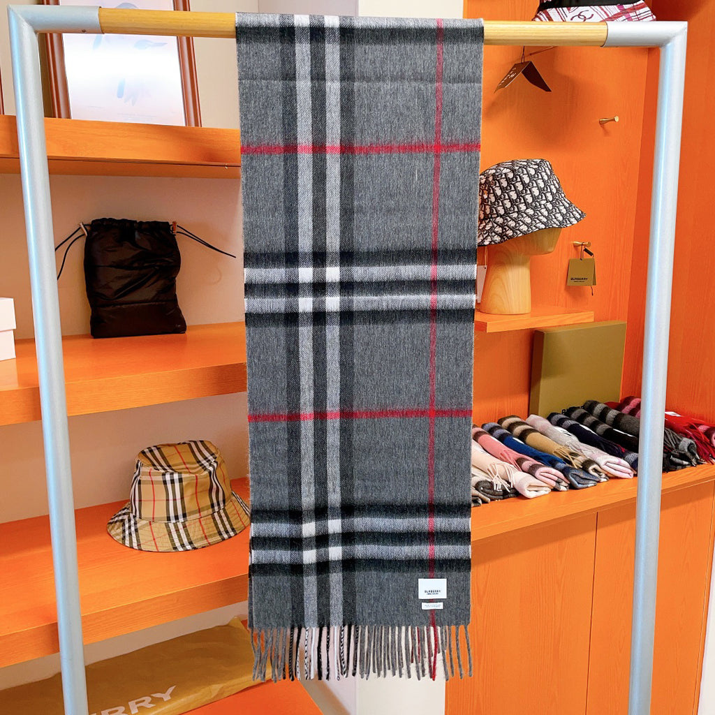 Burberry Check Pattern Scarf - 975223003 - Photo 2