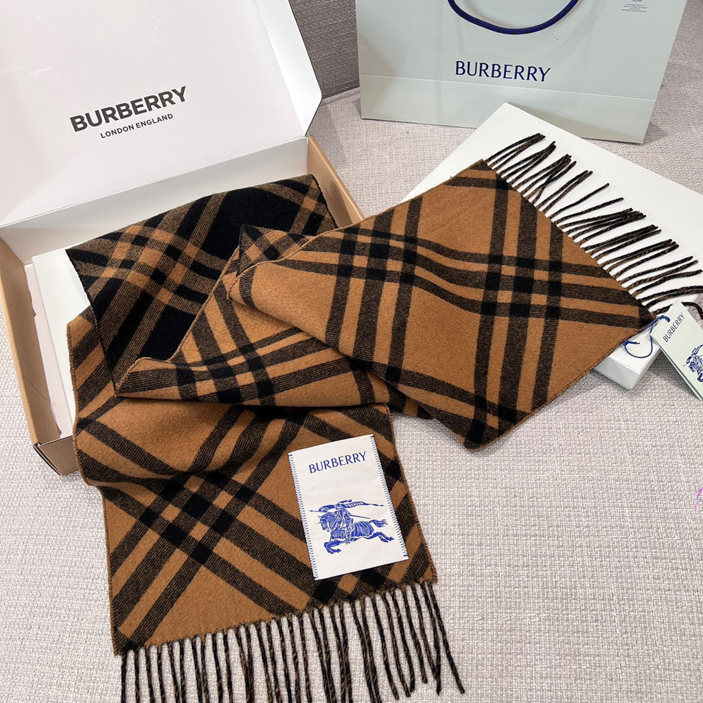 Burberry Check Pattern Scarf - 980019731 - Photo 2