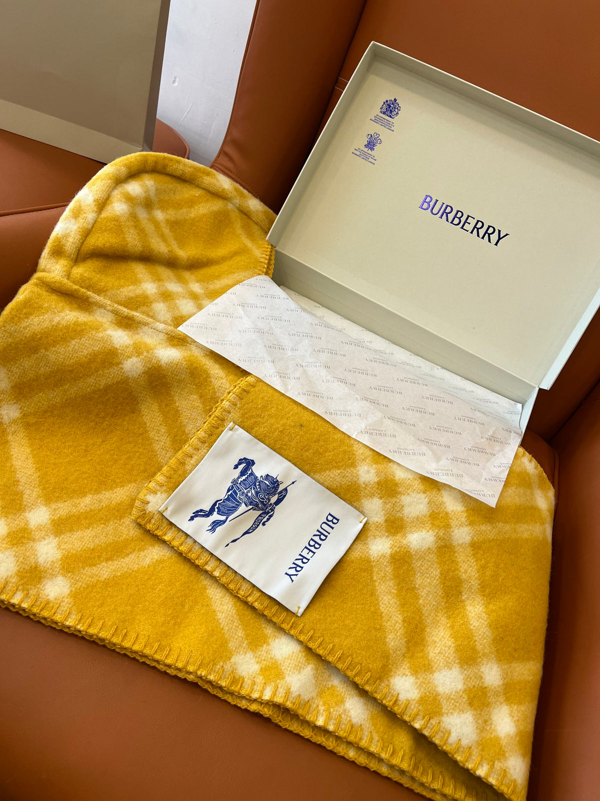 Burberry Check Pattern Beanie - 979032634 - Photo 2