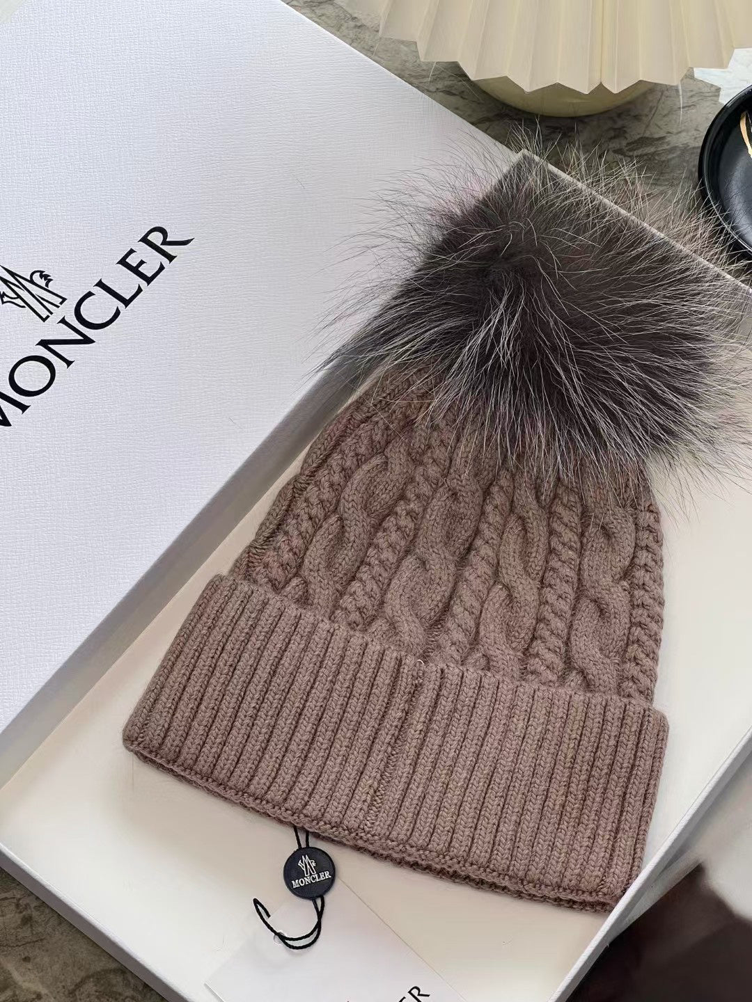 Moncler Logo Detail Knit Beanie - 1107214092 - Photo 2
