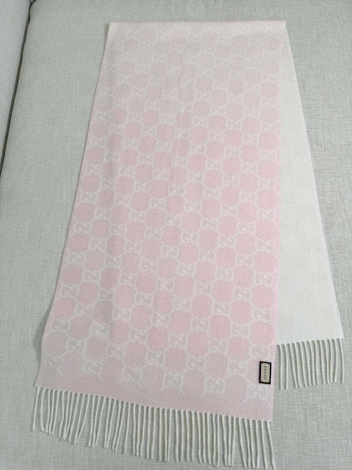 Gucci Gradient Scarf - 973645417 - Photo 2