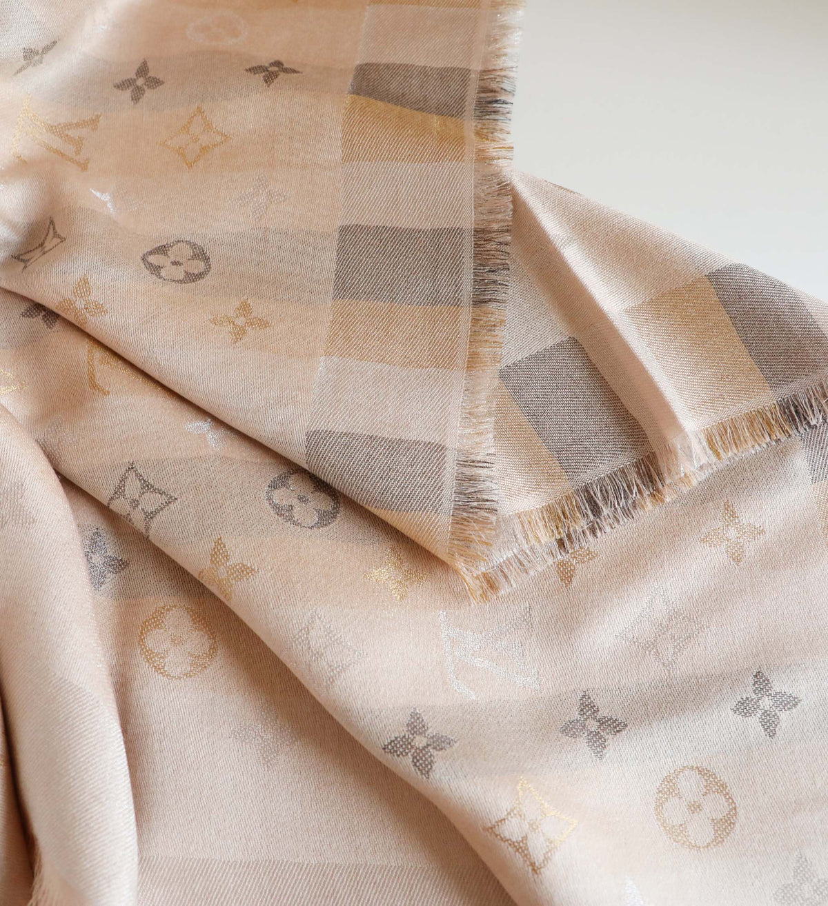 Louis Vuitton Scarf - 965874481 - Photo 2