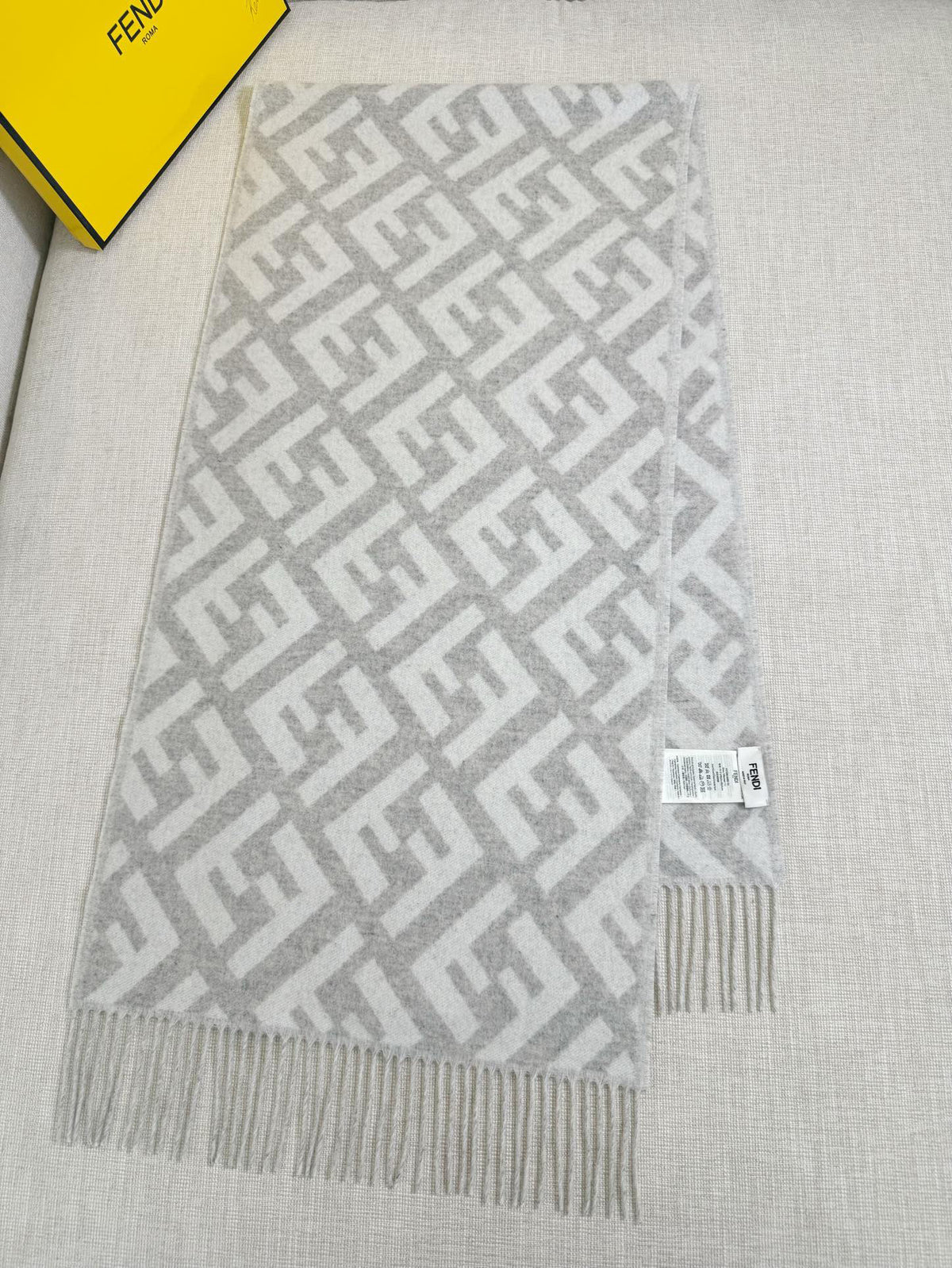 Fendi Jacquard Logo Detail Scarf - 973645480 - Photo 2