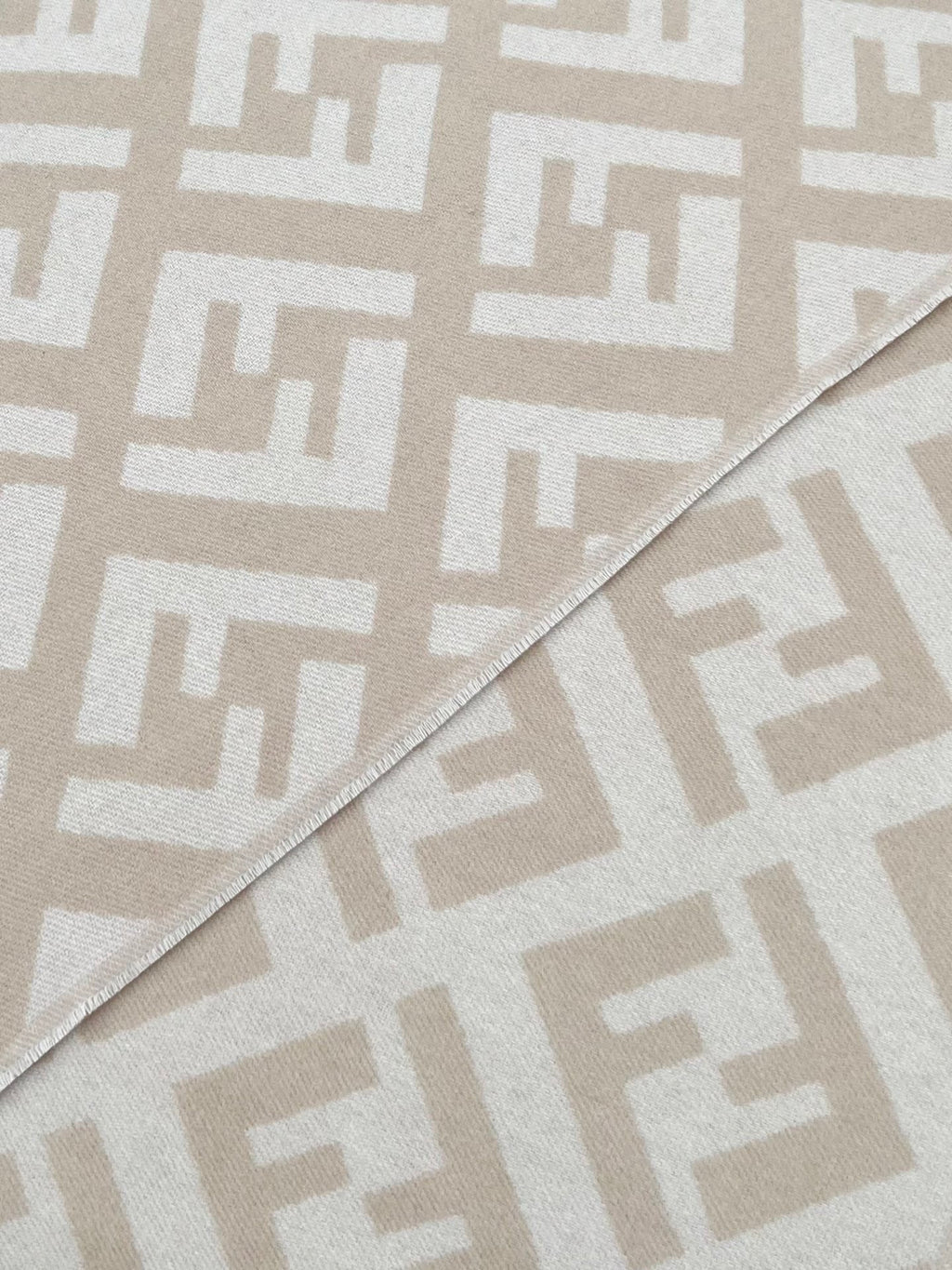 Fendi Logo Detail Scarf - 1245371961 - Photo 2