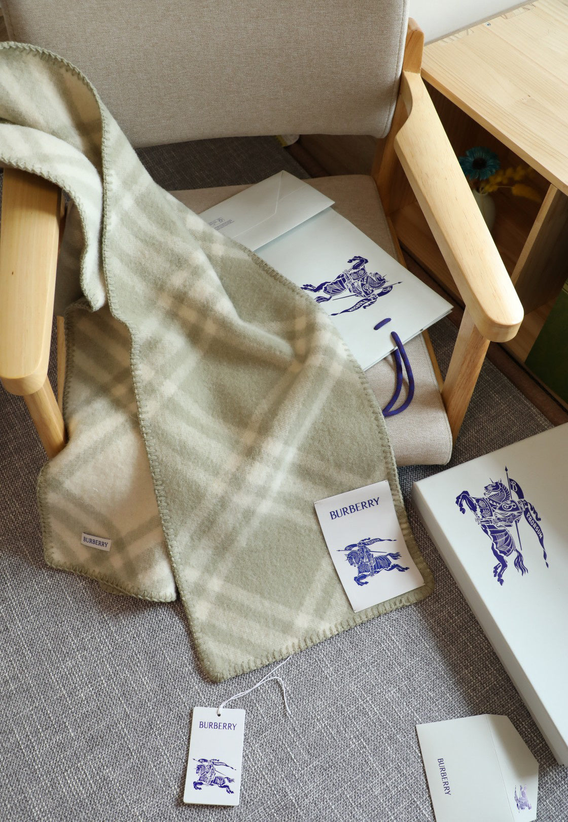 Burberry Scarf - 973238459 - Photo 2