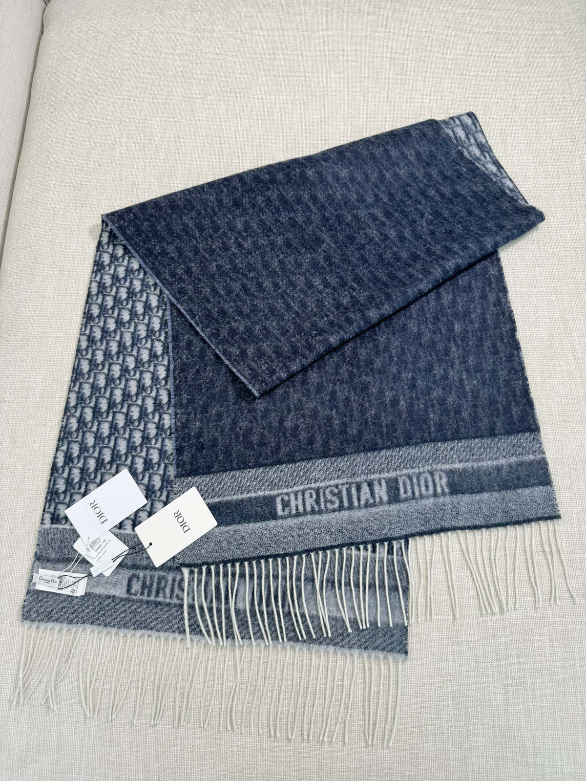 Dior Jacquard Logo Detail Scarf - 973646398 - Photo 2