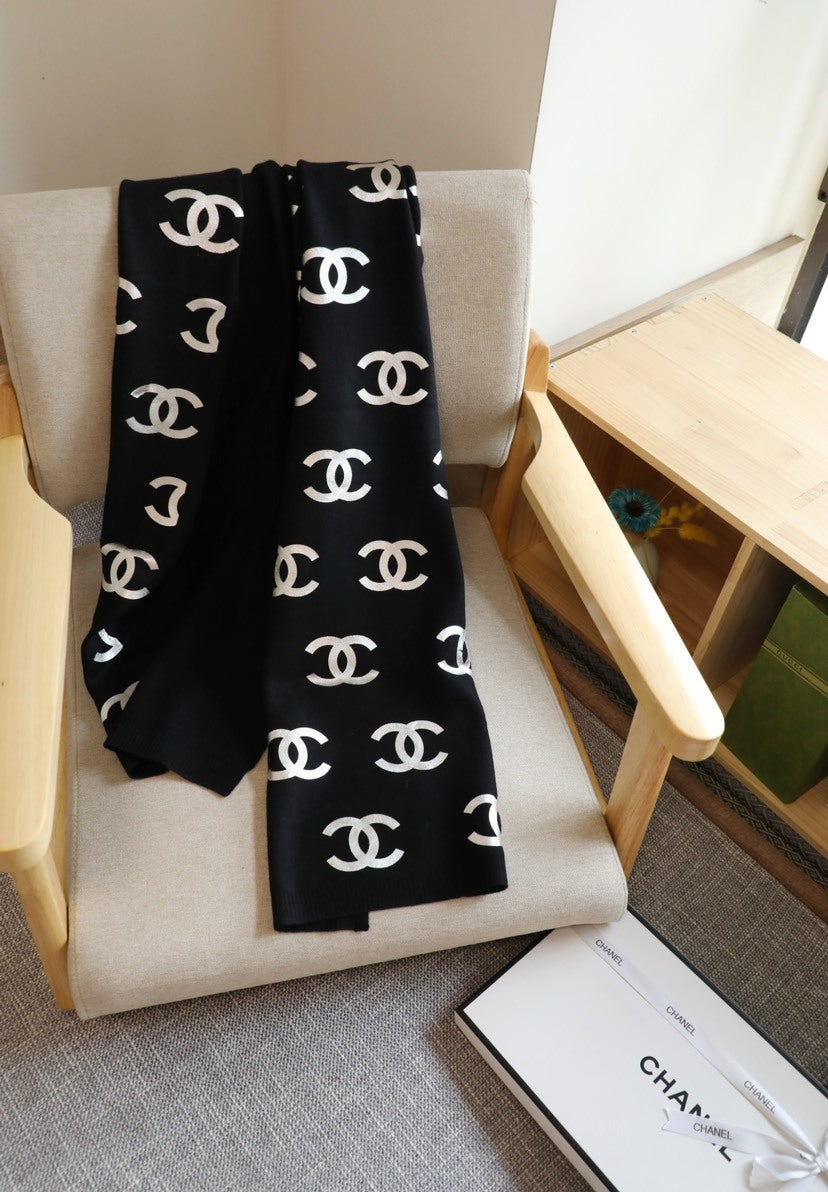 Chanel Logo Detail Knit Scarf - 950101253 - Photo 2