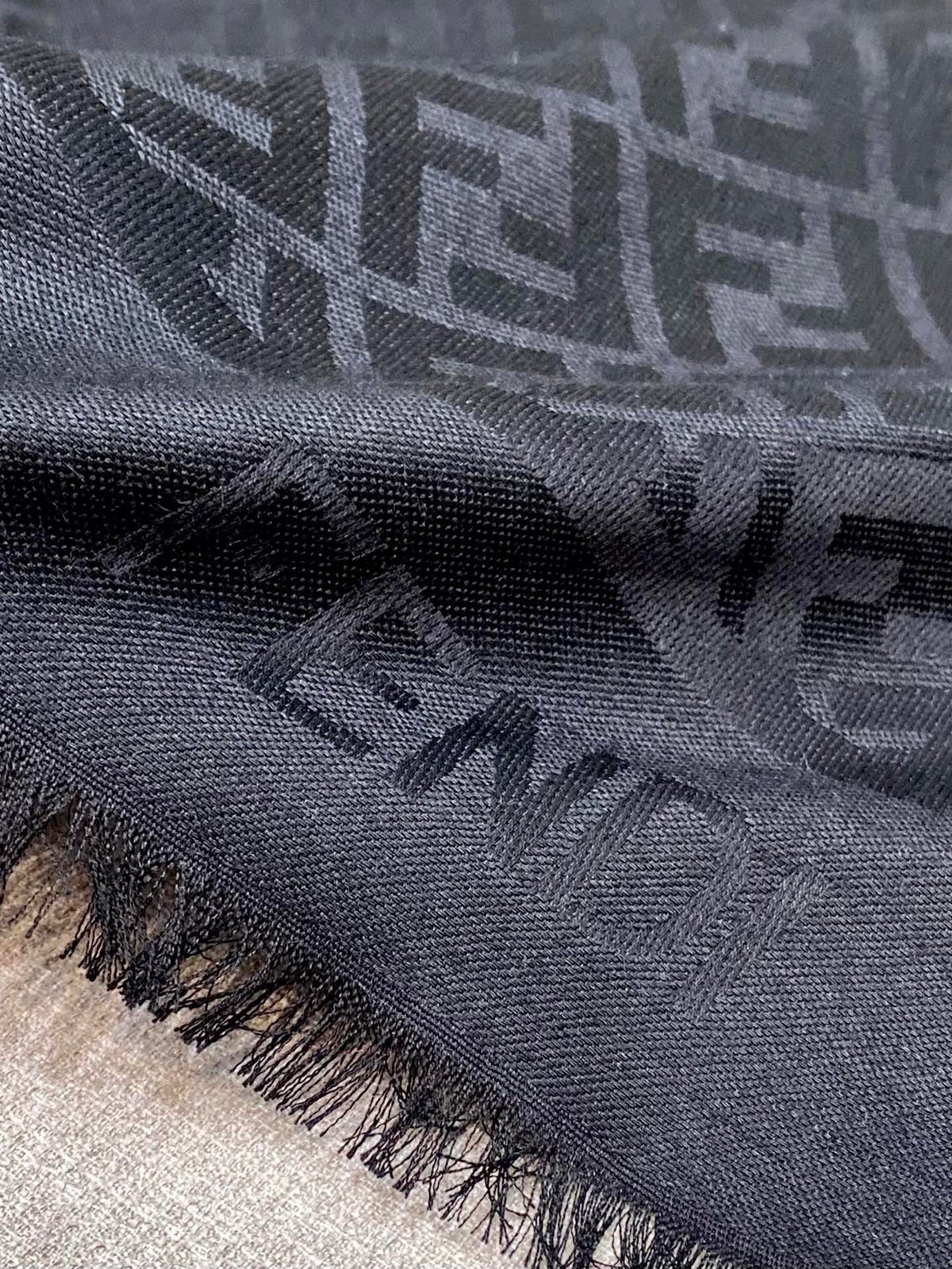 Fendi Jacquard Logo Detail Square Scarf - 1245376588 - Photo 2