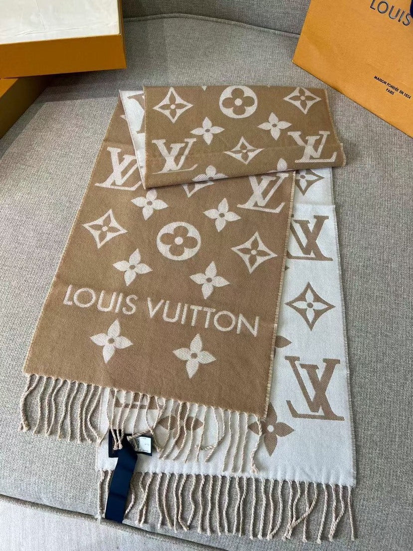 Louis Vuitton Logo Detail Scarf - 945445961 - Photo 2