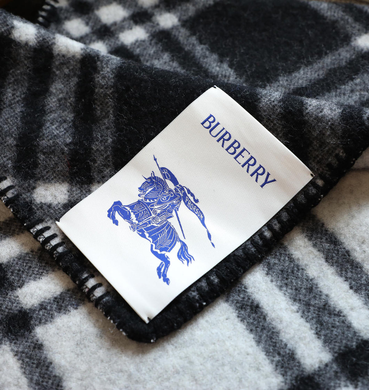 Burberry Scarf - 973238333 - Photo 2