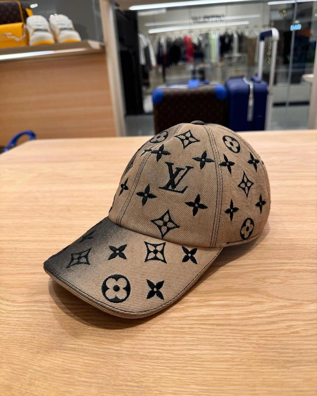 Louis Vuitton Gradient Baseball Cap - 1149269586 - Photo 3