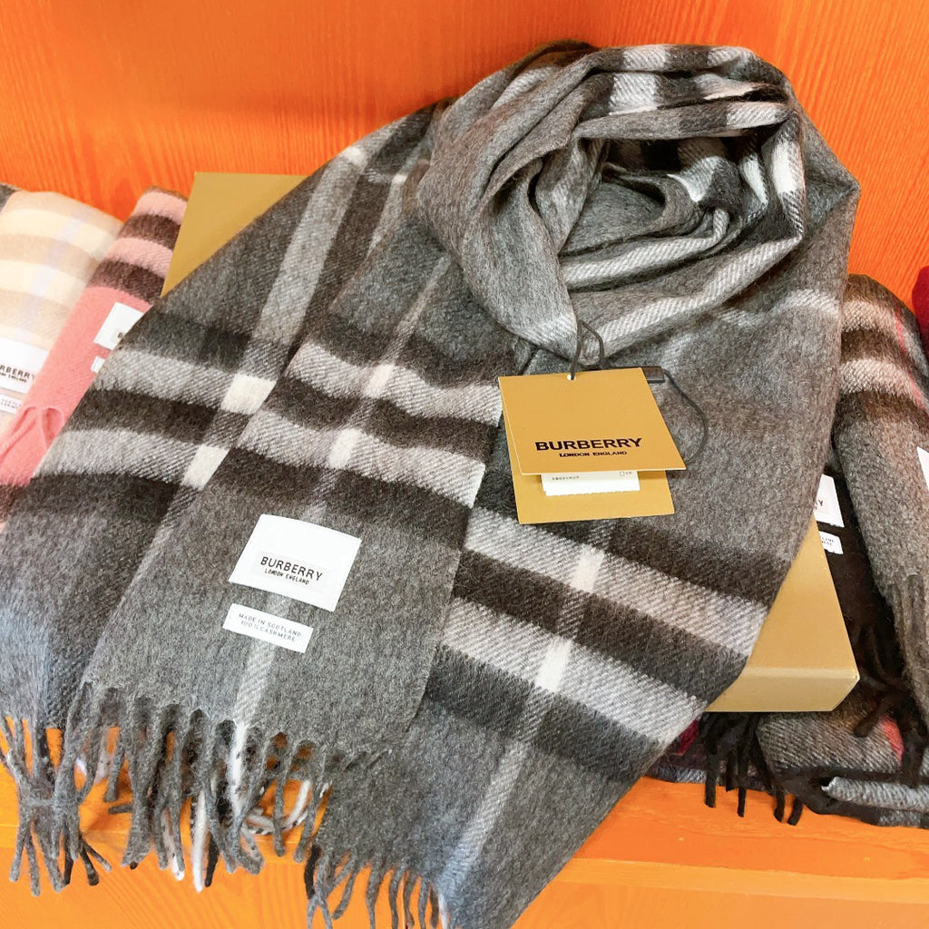 Burberry Check Pattern Scarf - 975222871 - Photo 3