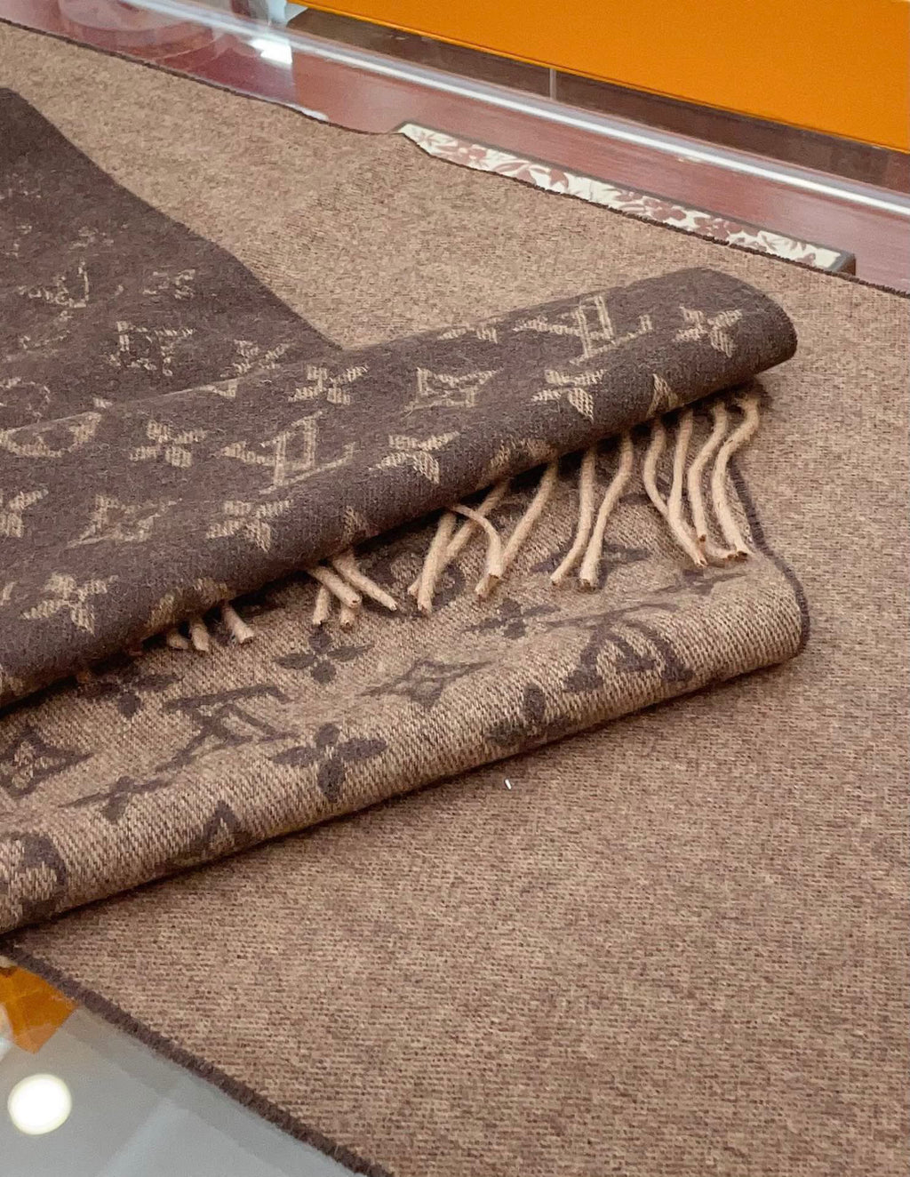 Louis Vuitton Jacquard Gradient Scarf - 973238629 - Photo 3