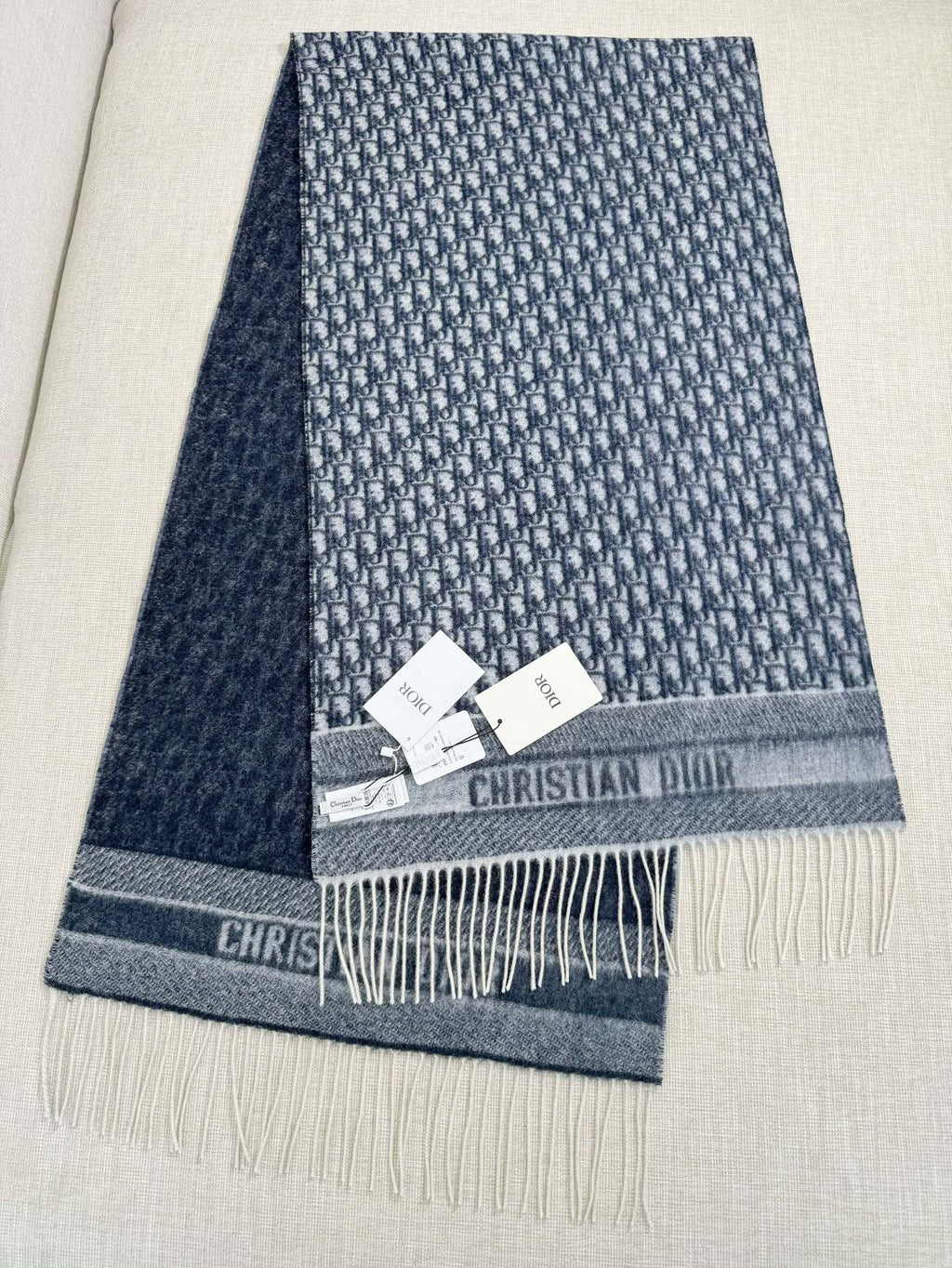 Dior Jacquard Logo Detail Scarf - 973646398 - Photo 3