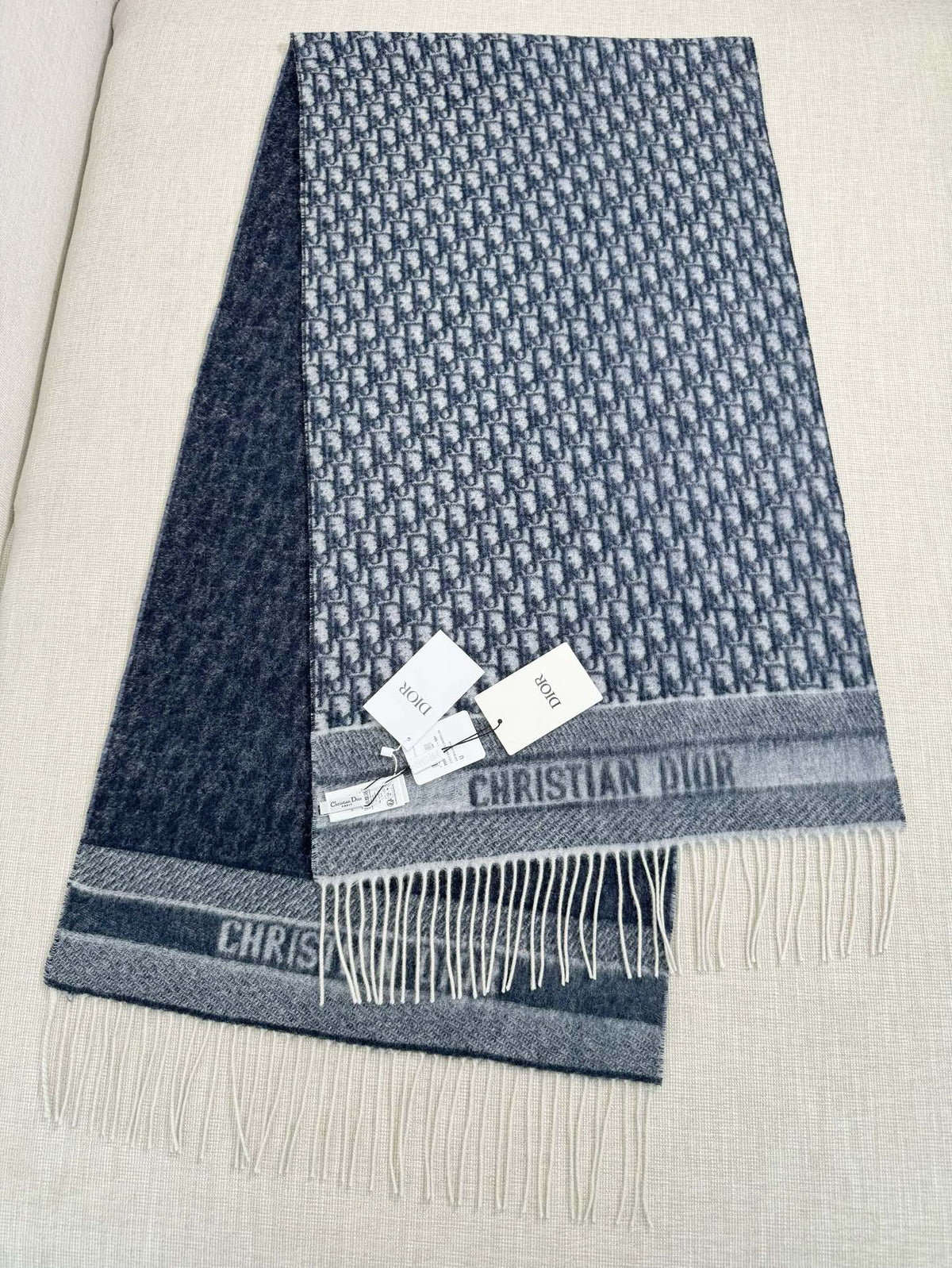 Dior Jacquard Logo Detail Scarf - 973646398 - Photo 3