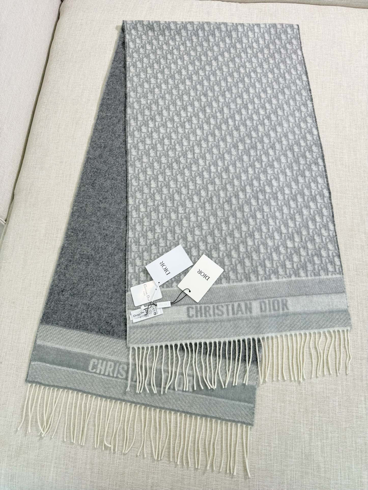 Dior Jacquard Logo Detail Scarf - 973646348 - Photo 3