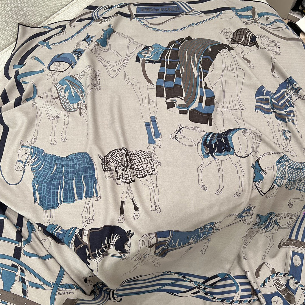 Hermes Square Scarf - 1013462234 - Photo 3