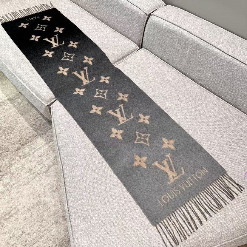 Louis Vuitton Gradient Scarf - 944935548 - Photo 3