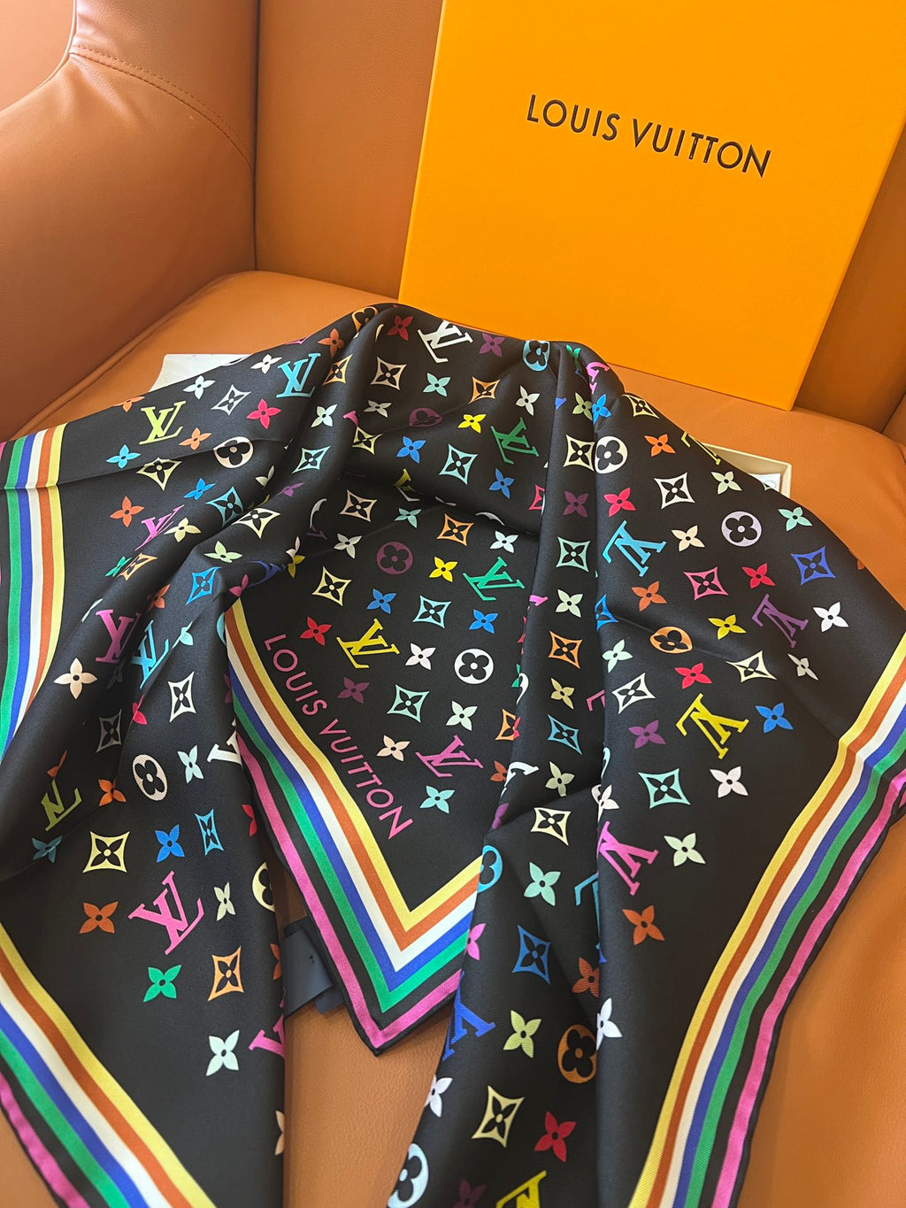 Louis Vuitton Colorblock Square Scarf - 1006087921 - Photo 3