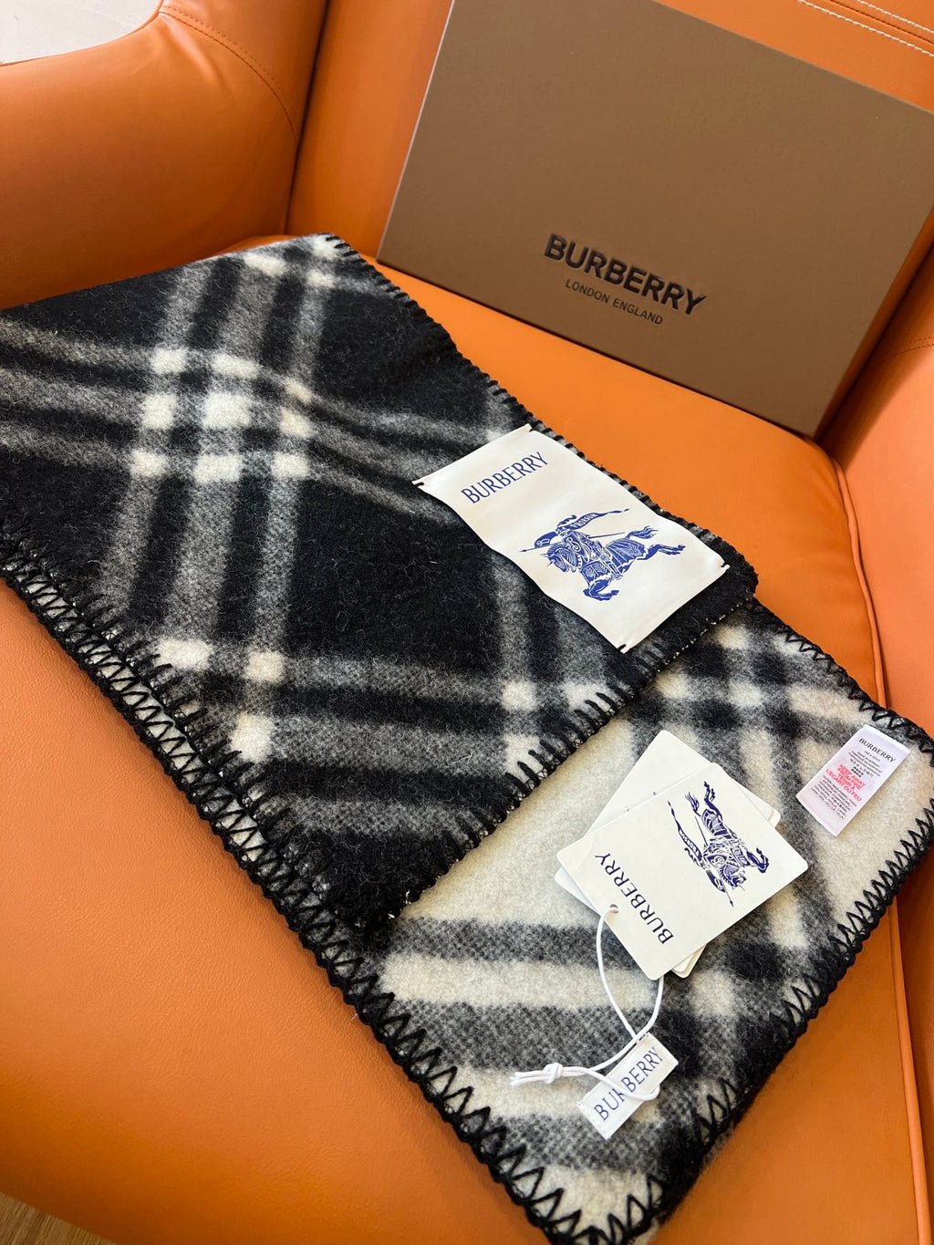 Burberry Scarf - 952126600 - Photo 3
