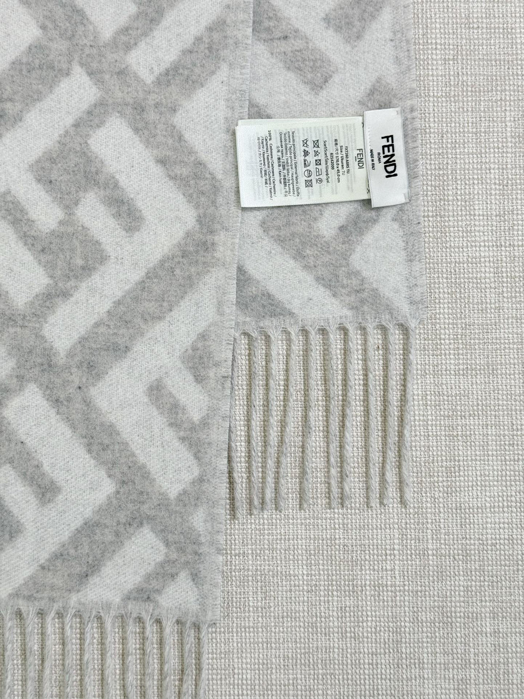 Fendi Jacquard Logo Detail Scarf - 973645480 - Photo 3