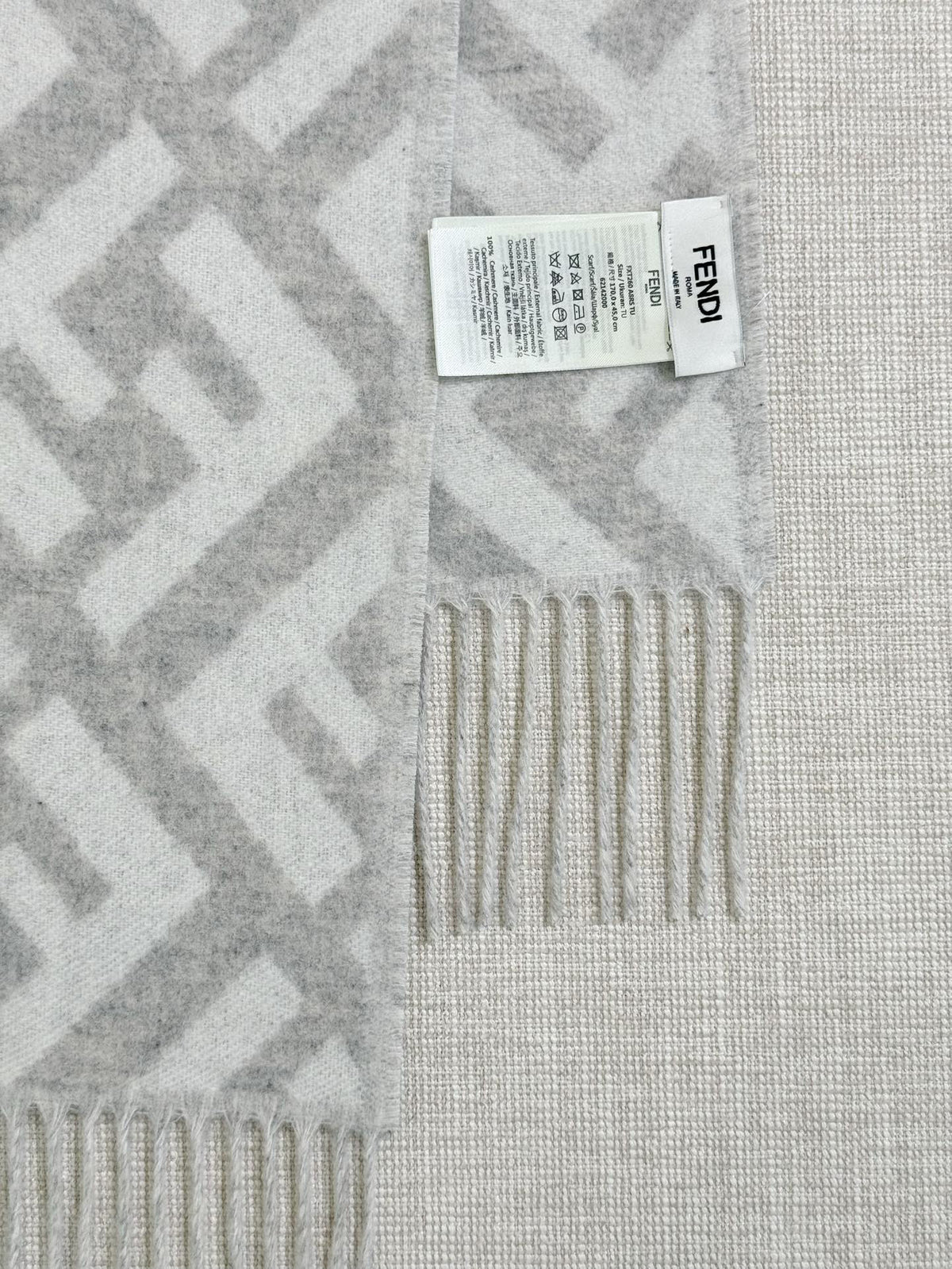 Fendi Jacquard Logo Detail Scarf - 973645480 - Photo 3