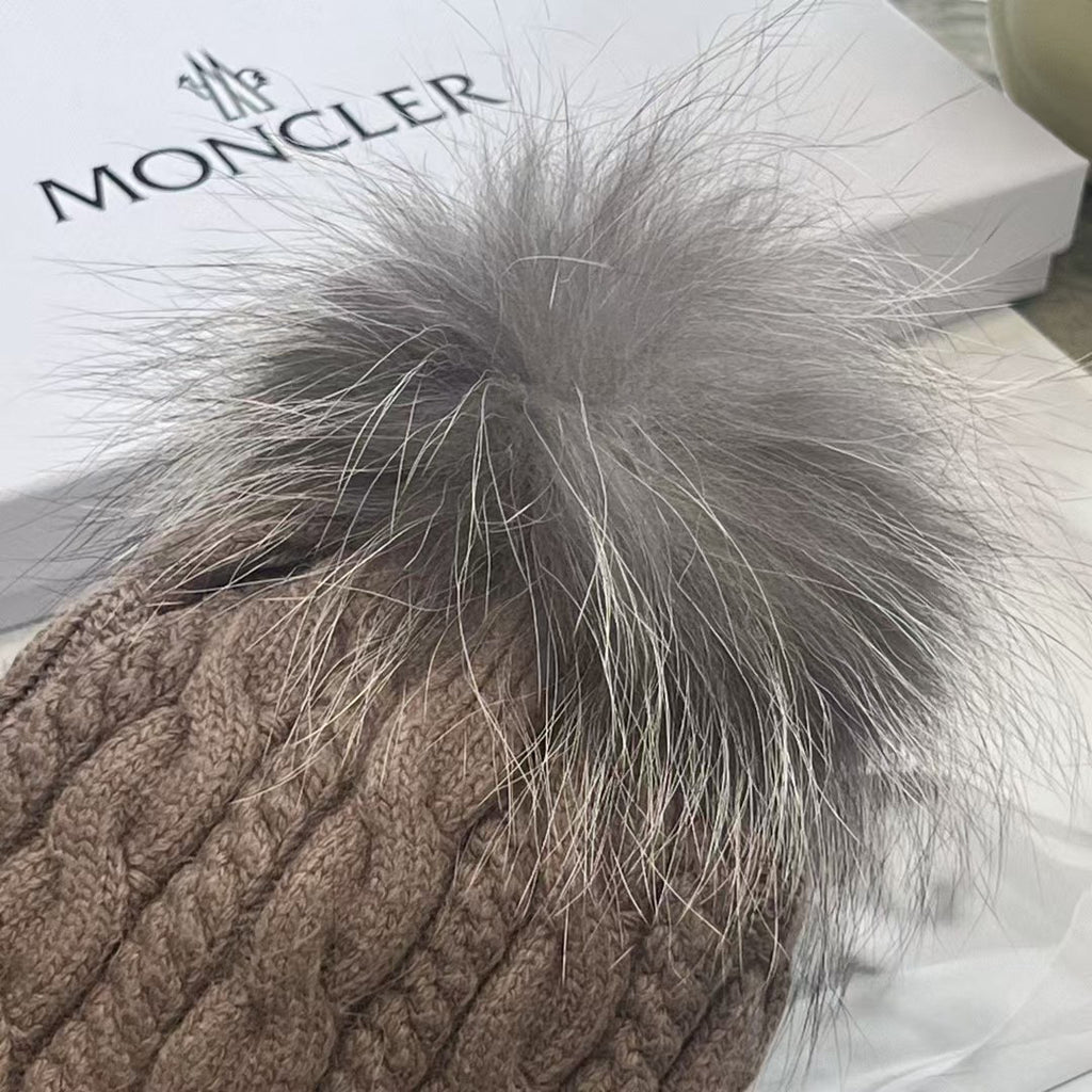 Moncler Logo Detail Knit Beanie - 1107214092 - Photo 3