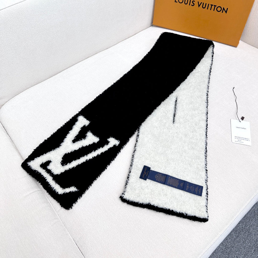Louis Vuitton Logo Detail Scarf - 952636295 - Photo 3