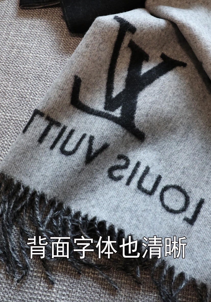 Louis Vuitton Scarf - 944943044 - Photo 3
