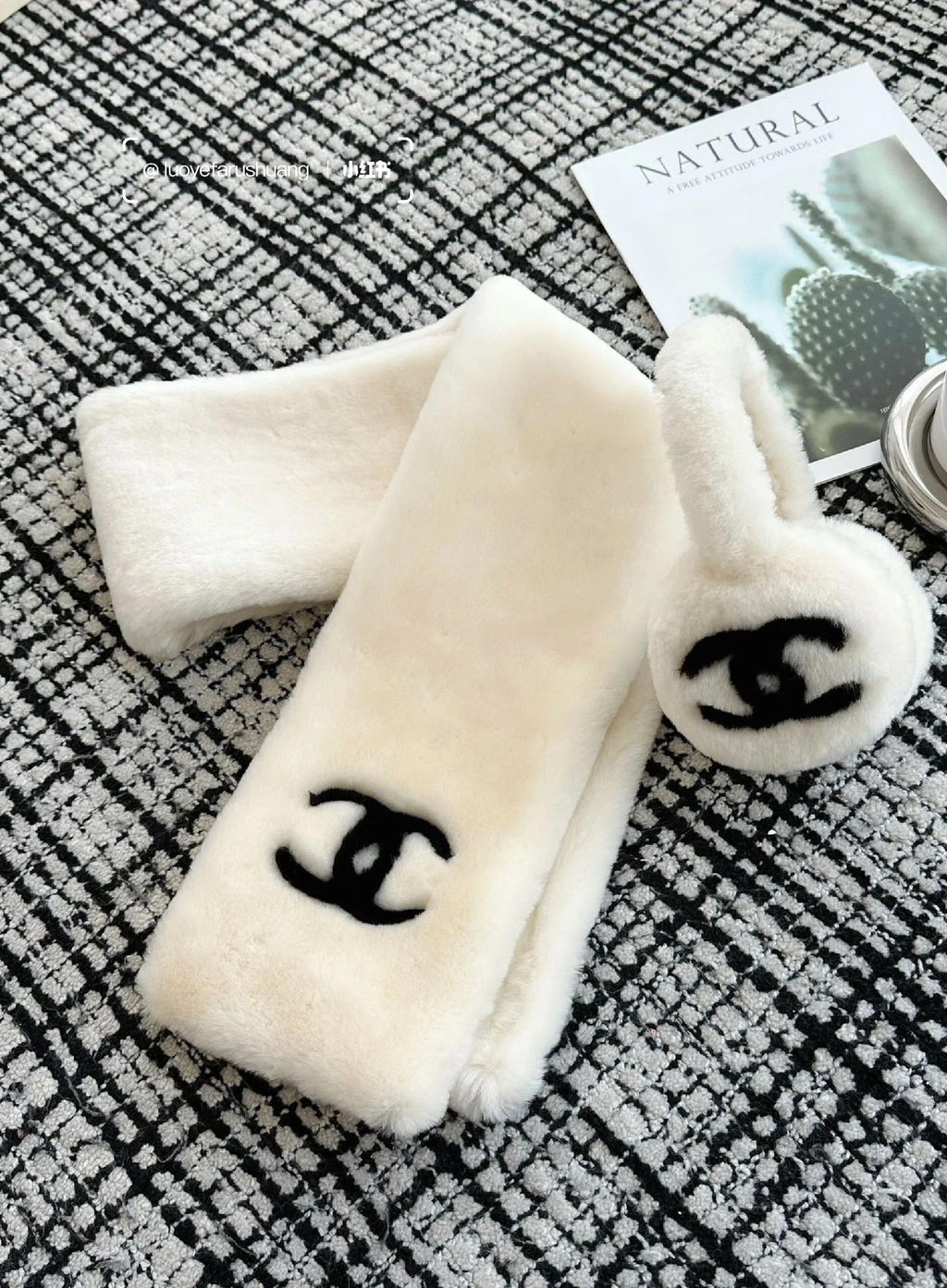 Chanel Scarf - 934001044 - Photo 3