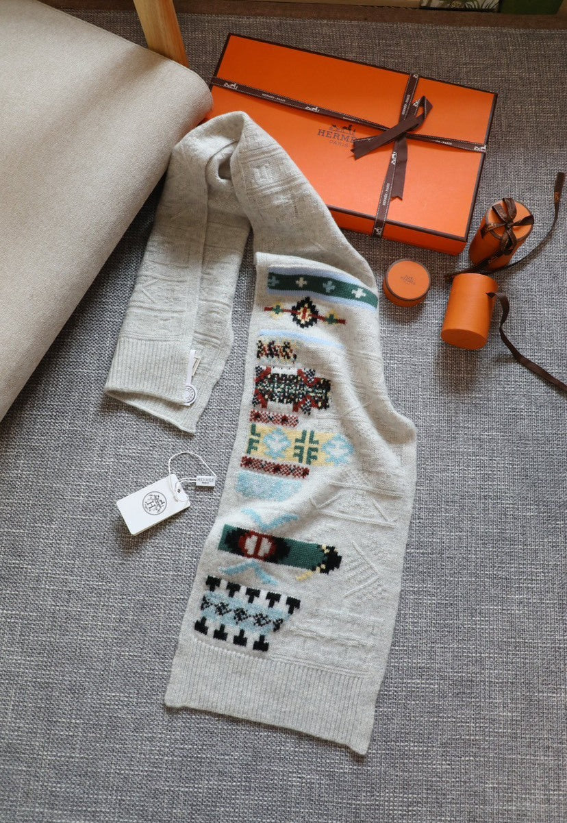 Hermes Jacquard Knit Scarf - 945367605 - Photo 3