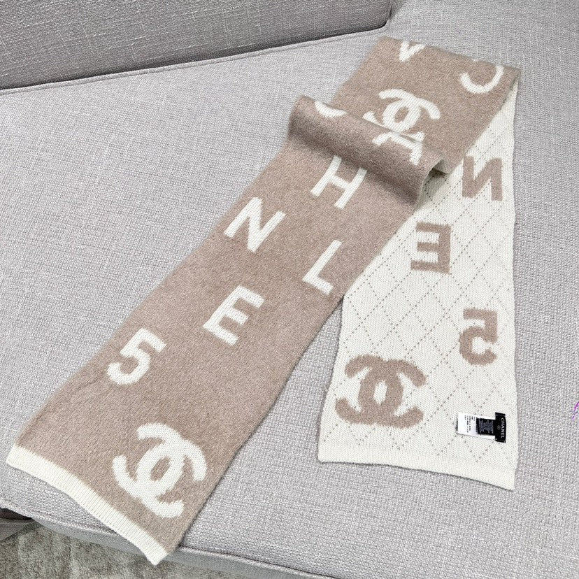 Chanel Jacquard Scarf - 945555725 - Photo 3