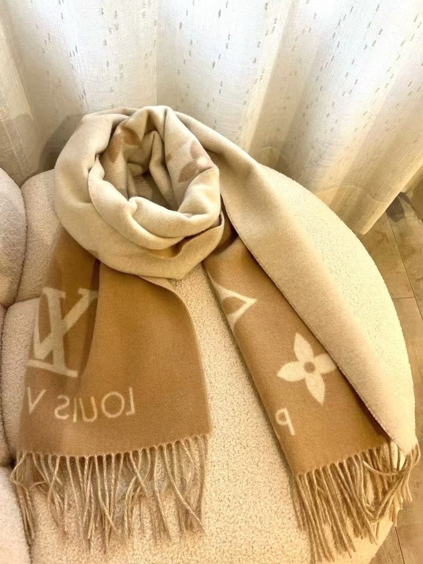 Louis Vuitton Scarf - 945244903 - Photo 3