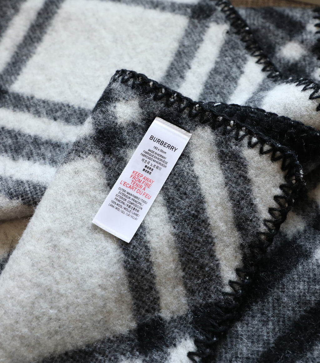 Burberry Scarf - 973238333 - Photo 3