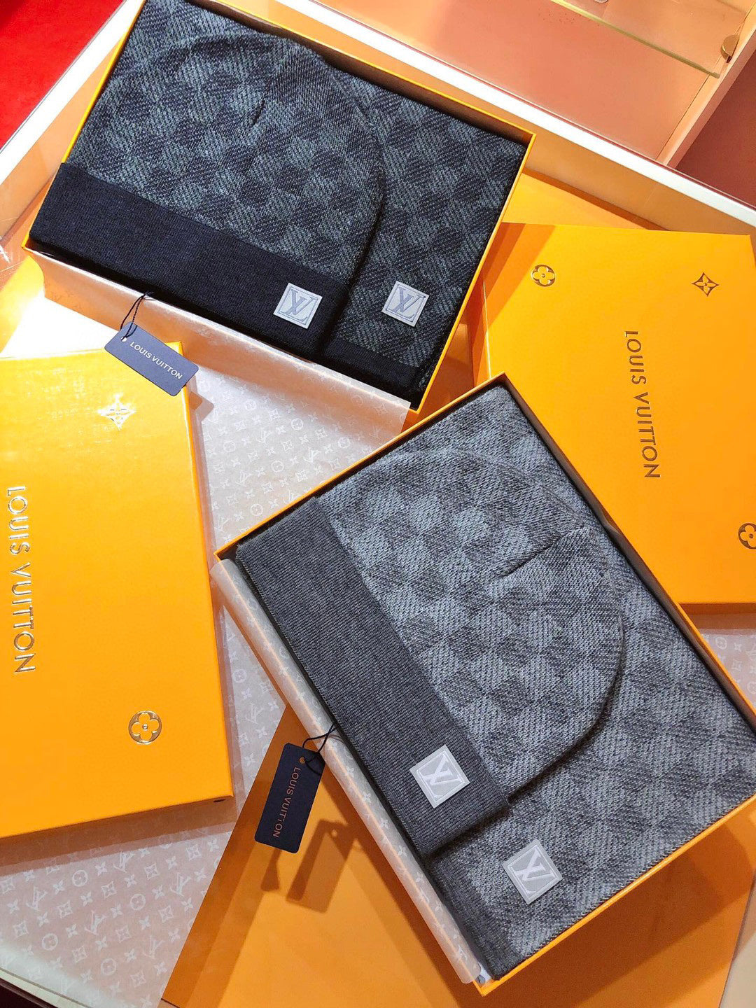 Louis Vuitton Knit Scarf - 922095075 - Photo 3