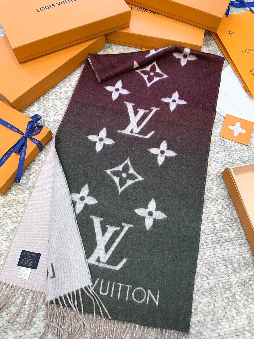 Louis Vuitton Gradient Scarf - 946582480 - Photo 3