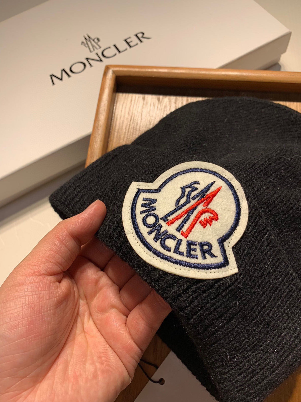 Moncler Beanie - 932349181 - Photo 3