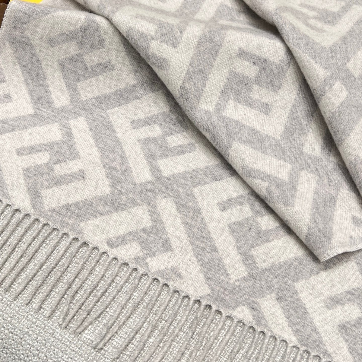 Fendi Jacquard Logo Detail Scarf - 1245379157 - Photo 3
