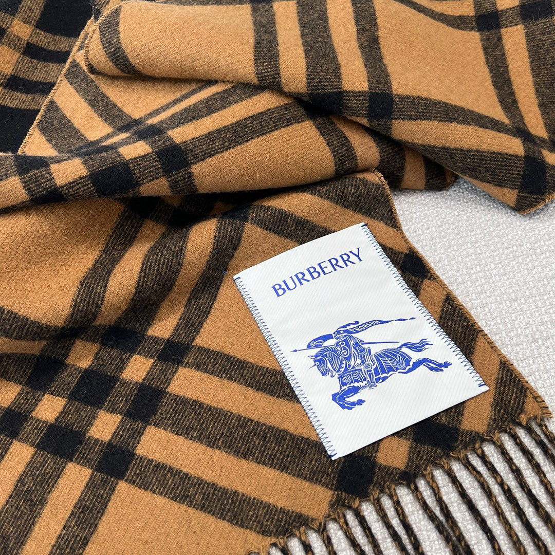 Burberry Check Pattern Scarf - 980019731 - Photo 3