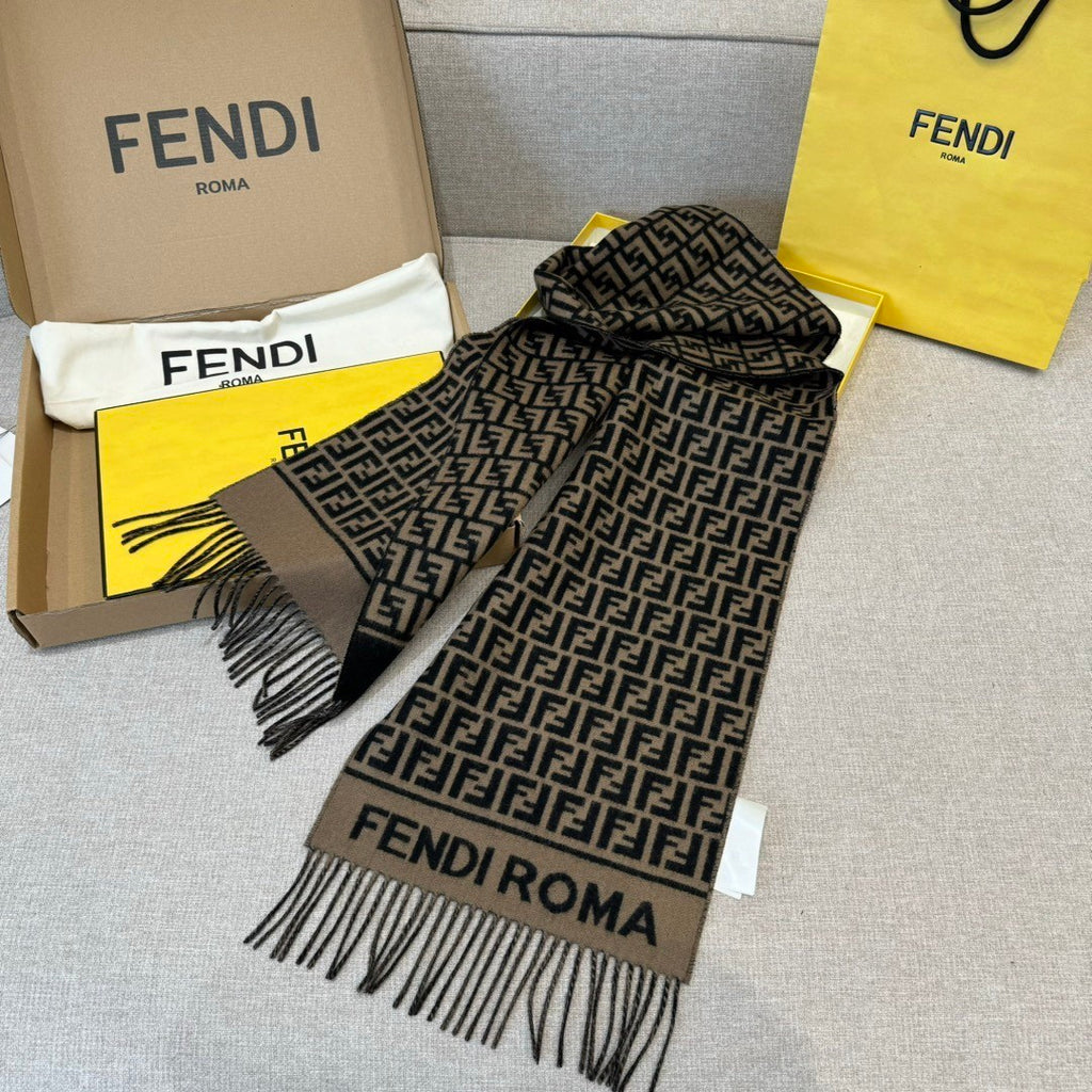 Fendi Logo Detail Scarf - 1245380148 - Photo 3