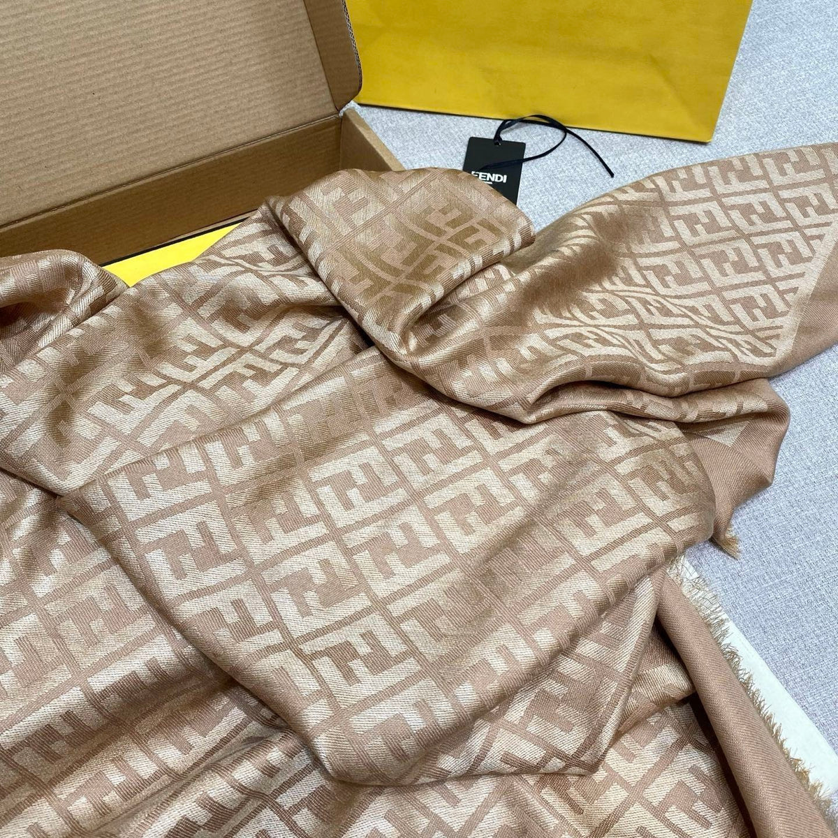 Fendi Jacquard Logo Detail Square Scarf - 1245375438 - Photo 3