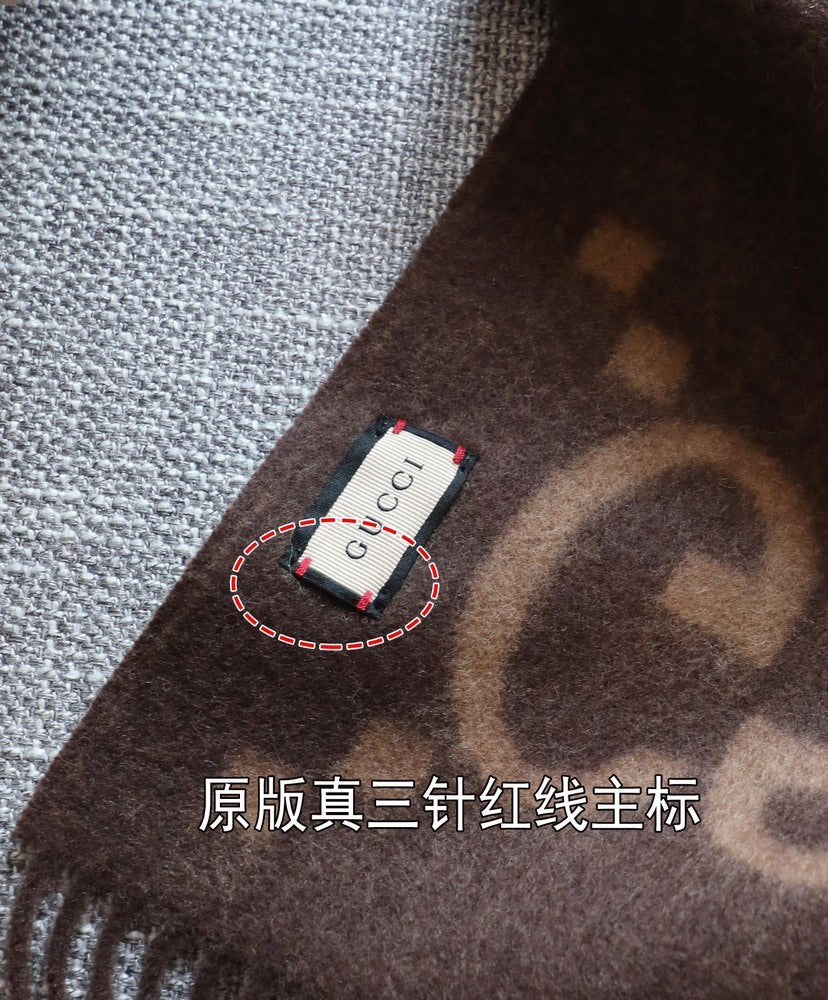 Gucci Jacquard Scarf - 944940211 - Photo 3