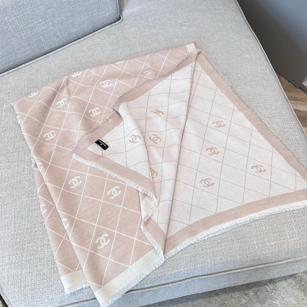 Chanel Jacquard Logo Detail Scarf - 1014310590 - Photo 3