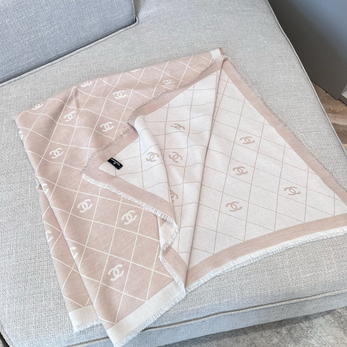 Chanel Jacquard Logo Detail Scarf - 1014310590 - Photo 3